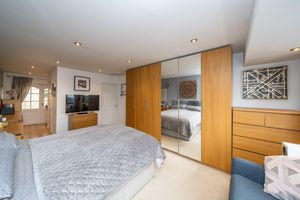 BEDROOM - click for photo gallery